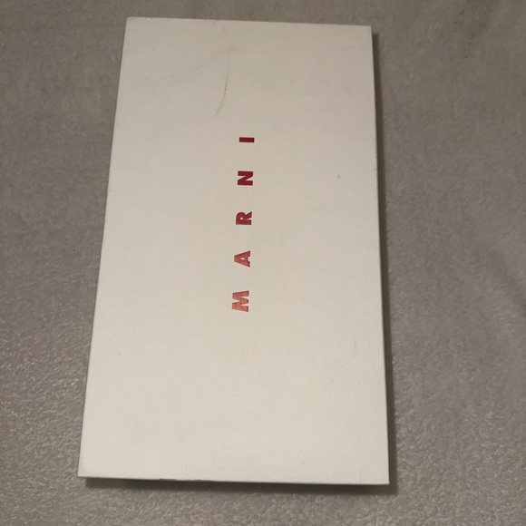 🛍️ Marni logo sneakers - Picture 2 of 5